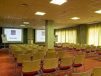 Ξενοδοχείο Hilton Garden 4*